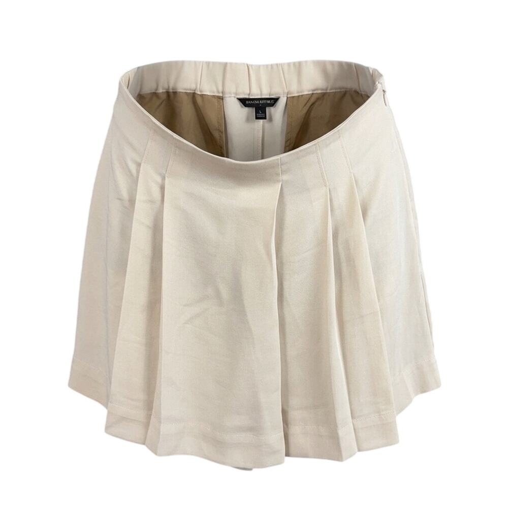 Banana Republic Pleated Skort L Beige Quiet Luxury Coquette Preppy Clean Girl